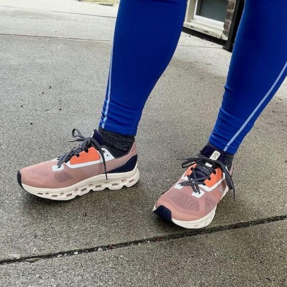 NWT On Cloudstratus 3 in quartz/Lily Women's Sz 7 - Picture 7 of 7